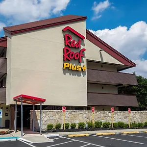 Red Roof Plus+ - Meadowlands Hotel Secaucus